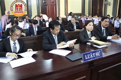 Đoàn luật sư tranh tụng tại TP Cao Bằng